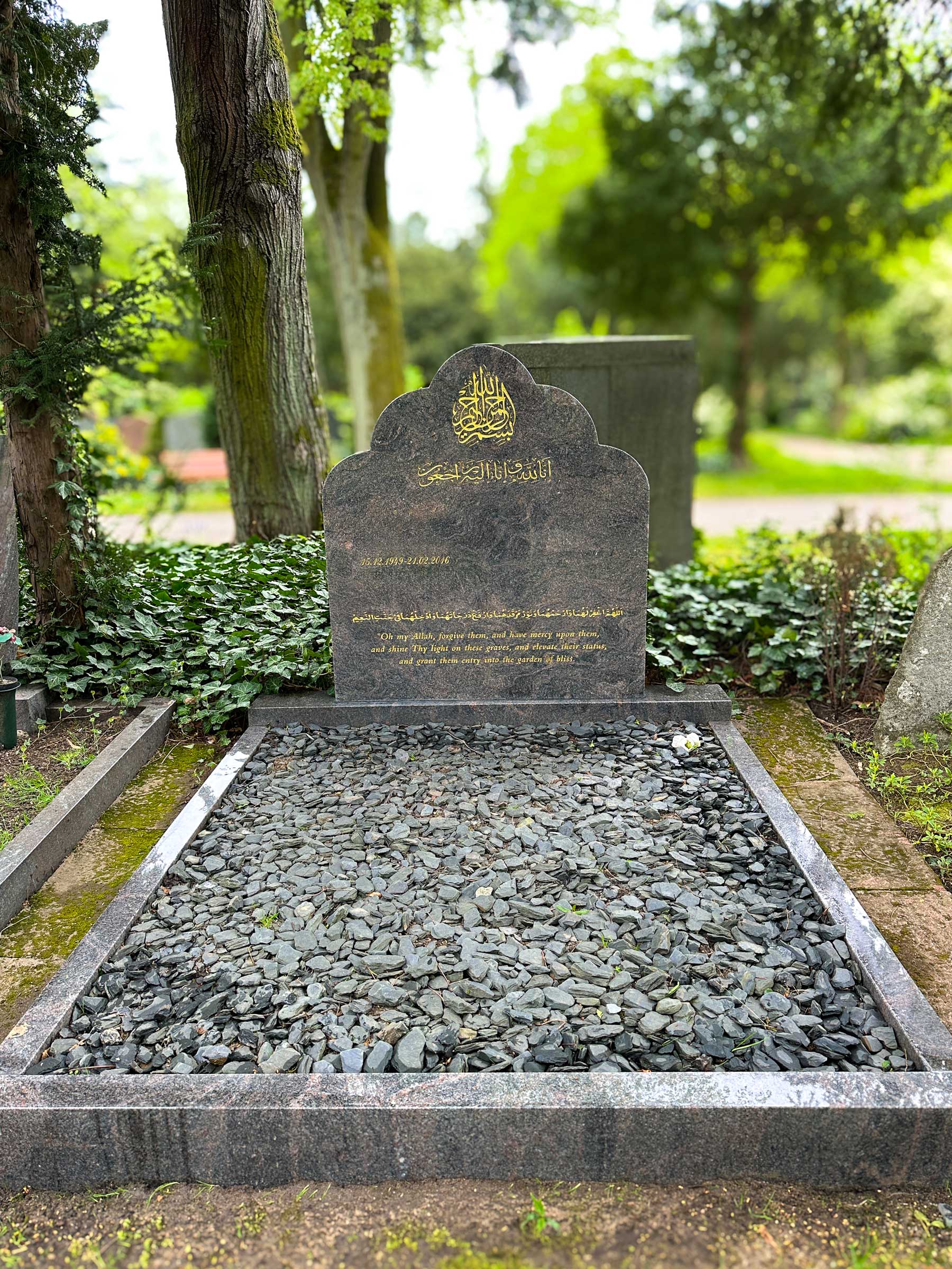 Islamische Grabsteine braun Himalaya Blue