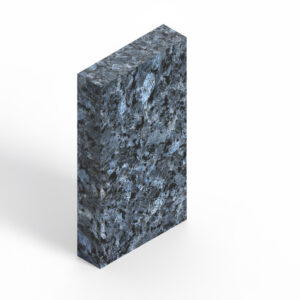 Granit Grabstein blau – Blue Pearl – eleganter Naturstein mit perlmuttblauen Kristallen