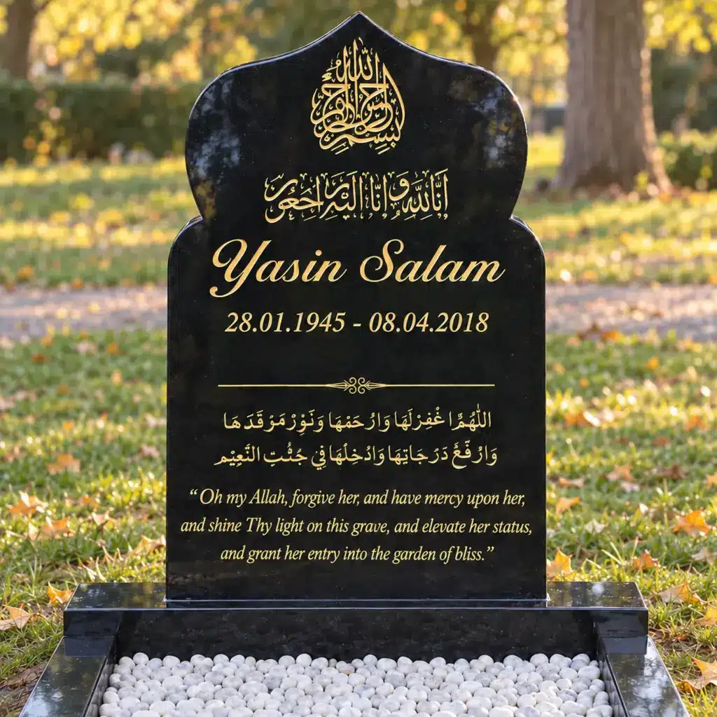 Einzelgrabstein Modell Minaar aus Indian Black Granit auf dem Friedhof