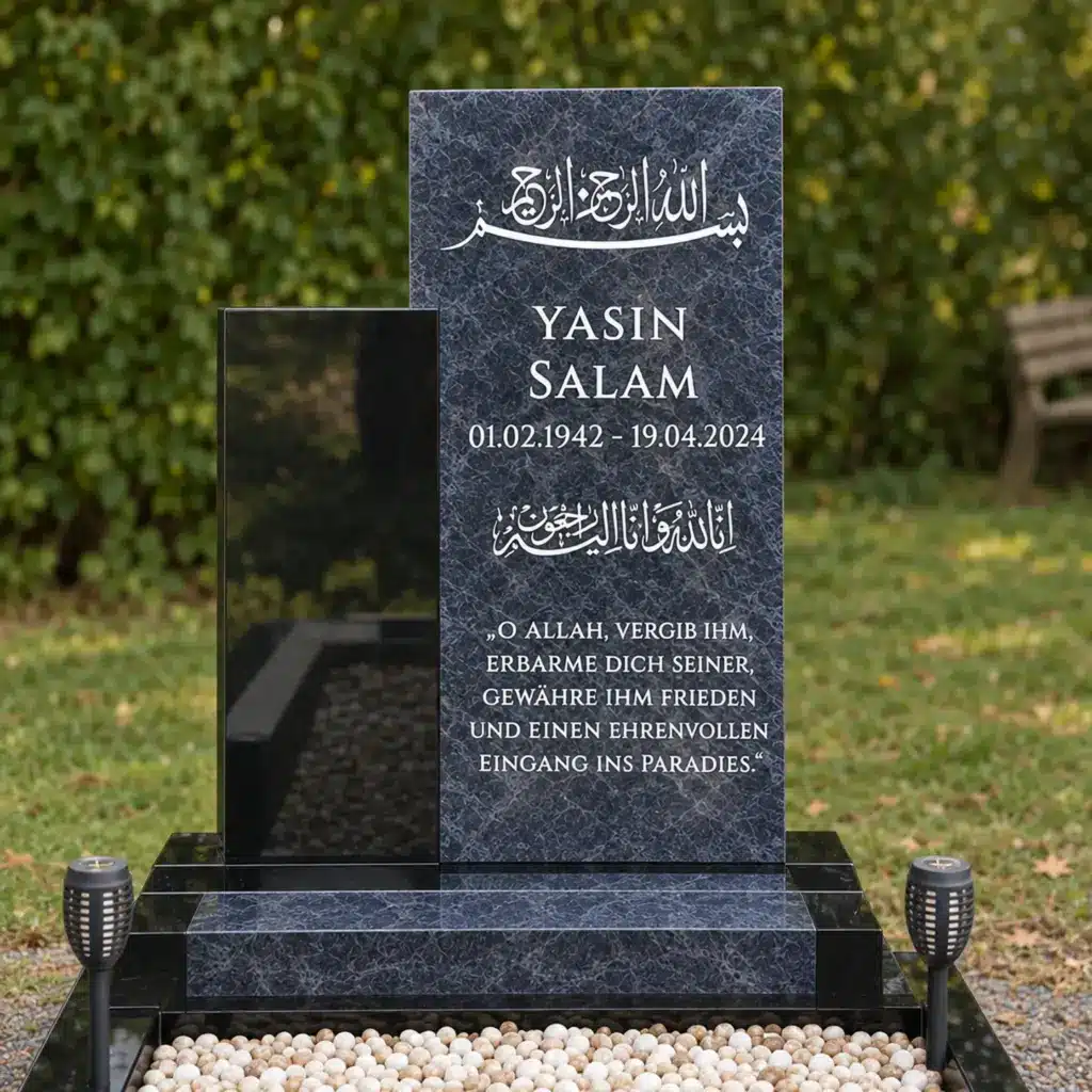 Einzelgrabstein Modell Gradus aus Indian Black Granit auf dem Friedhof