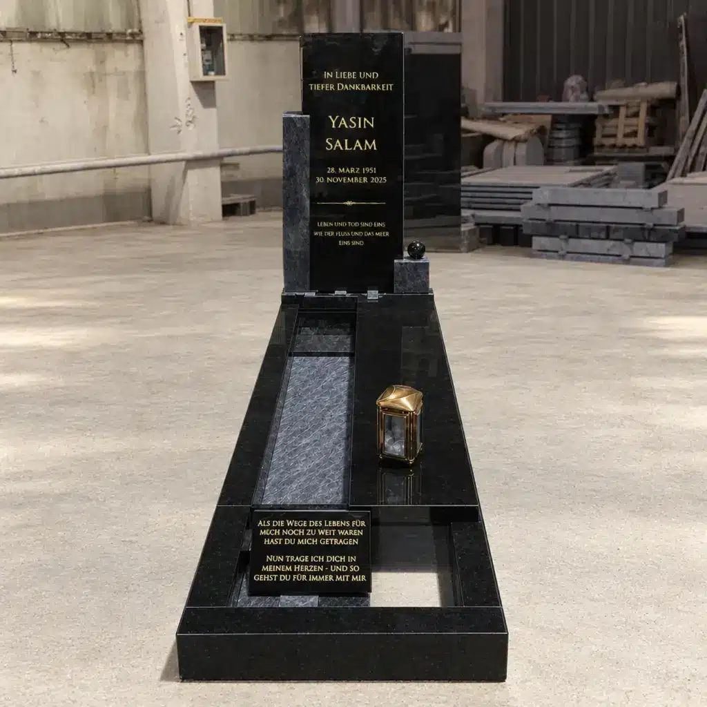 Einzelgrabstein Modell Individuell aus Indian Black Granit in der Werkstatt