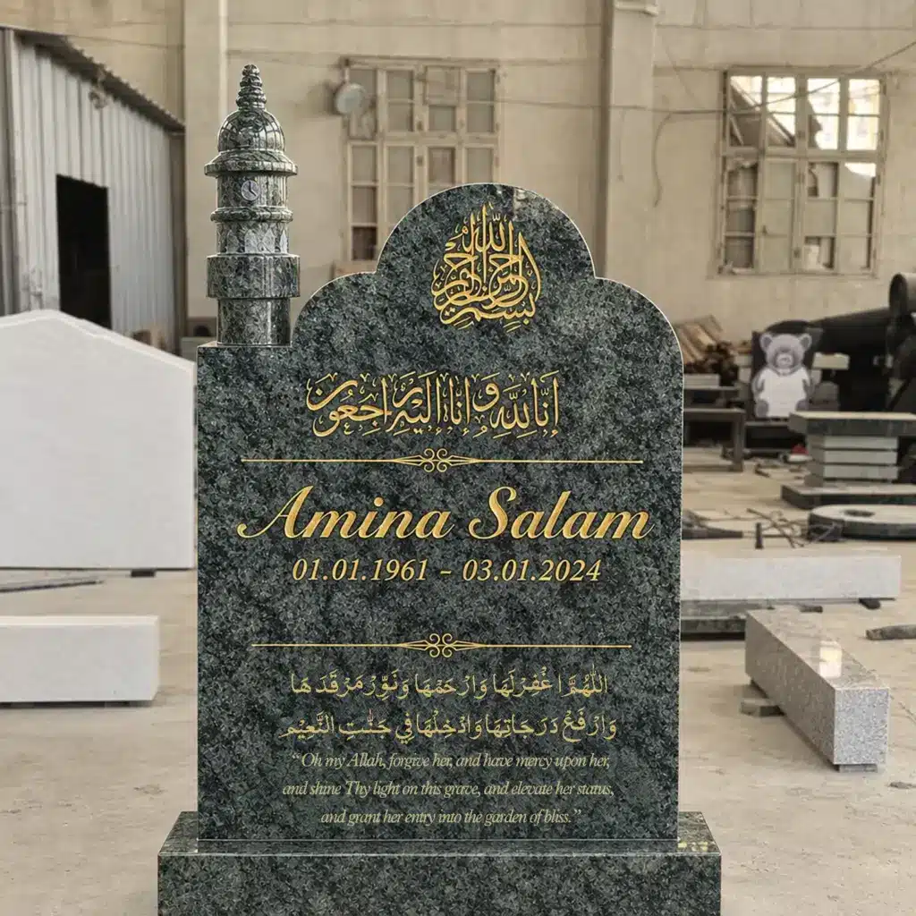 Doppelgrabstein Modell Minaratul-Siraj aus Olive Green Granit in der Werkstatt