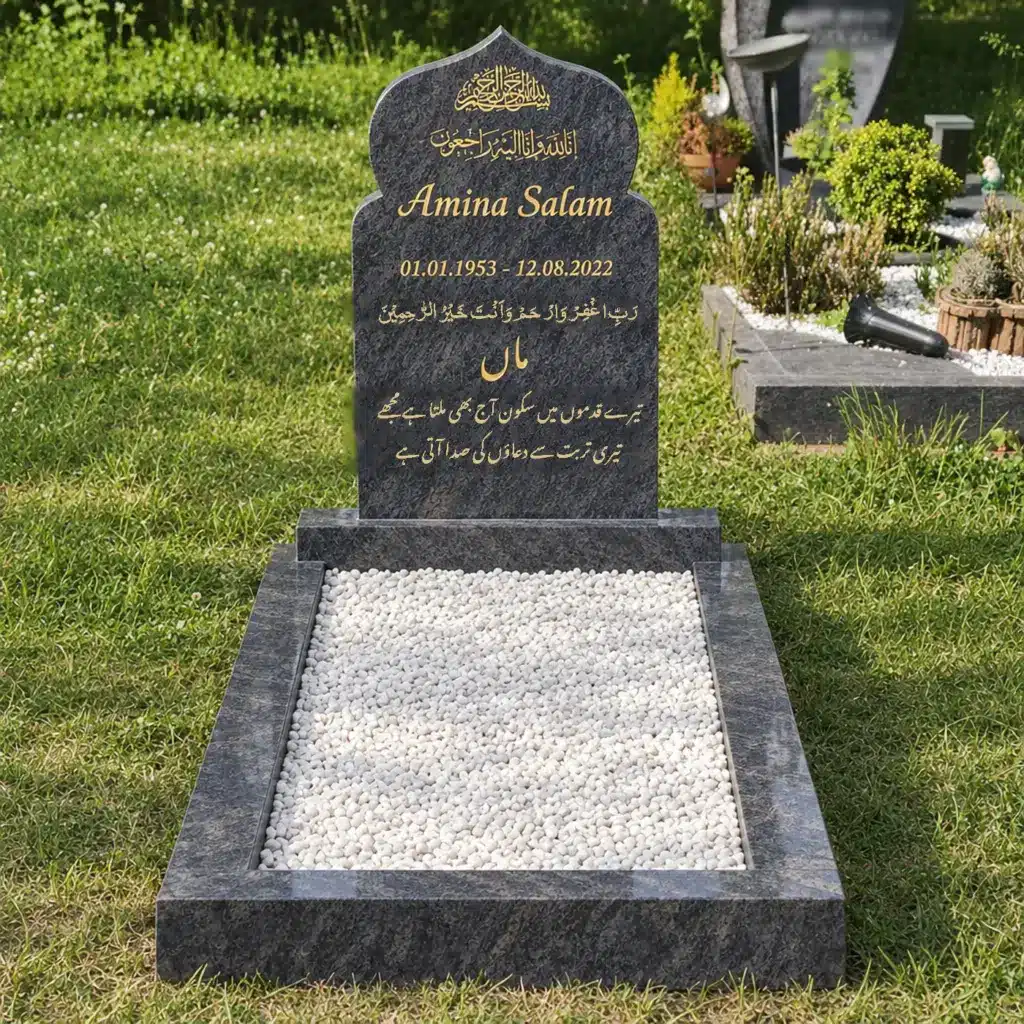 Einzelgrabstein Modell Minaar aus Orion Blue Granit auf dem Friedhof