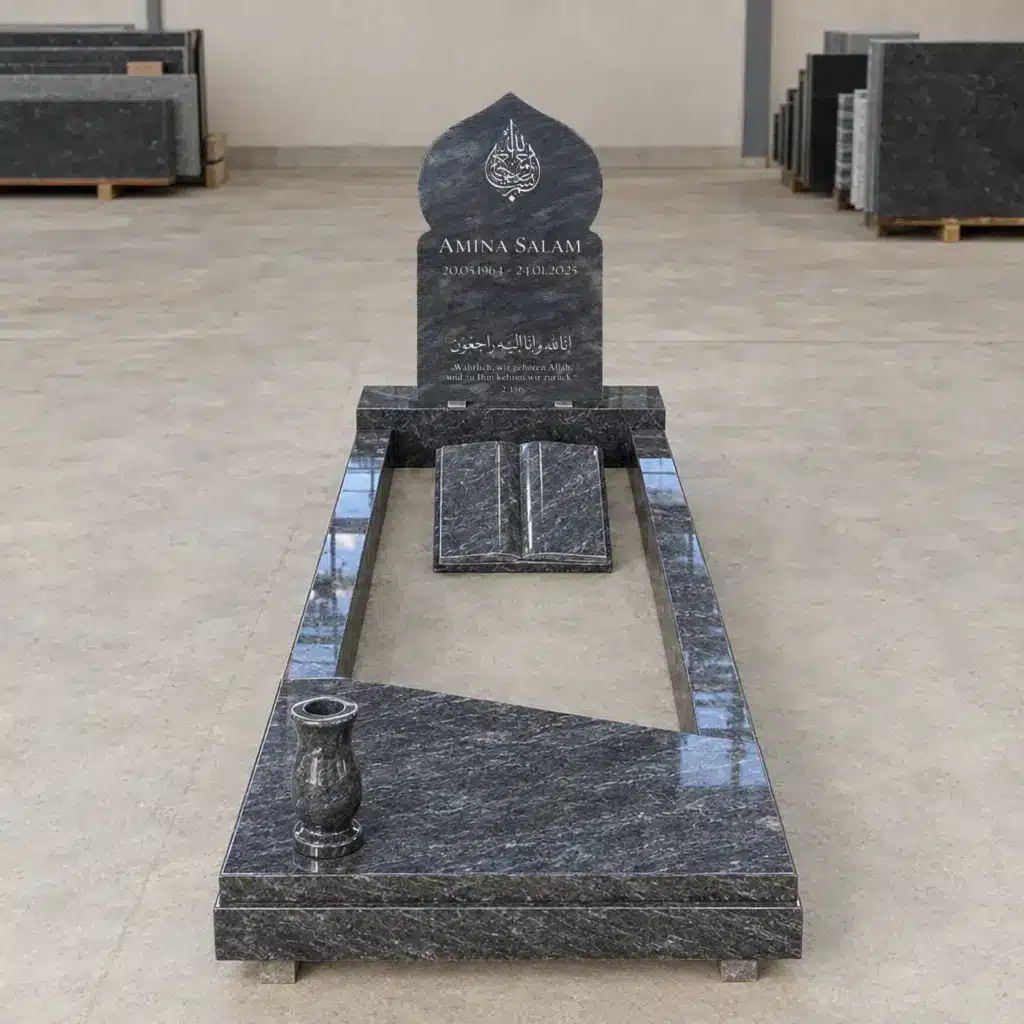 Einzelgrabstein Modell Zahra aus Orion Blue Granit in der Werkstatt
