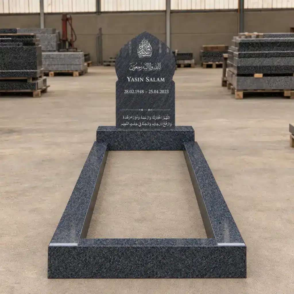 Einzelgrabstein Modell Noor aus Orion Blue Granit in der Werkstatt