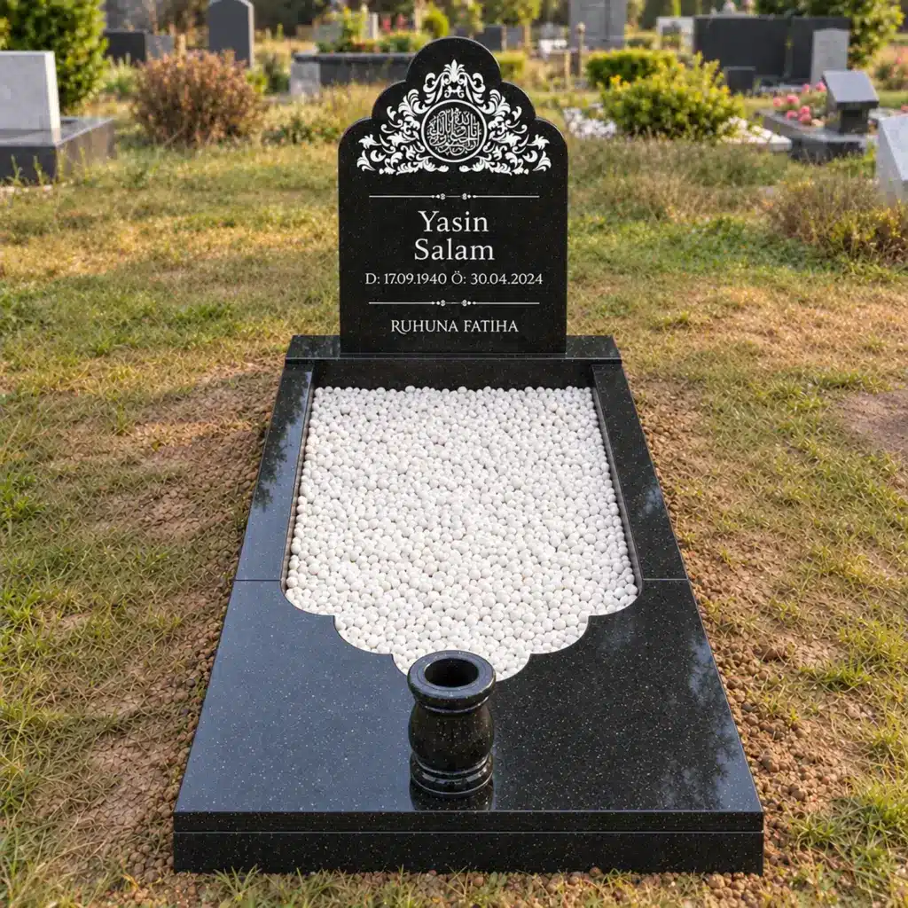 Einzelgrabstein Modell Anisa aus Star Galaxy Granit auf dem Friedhof